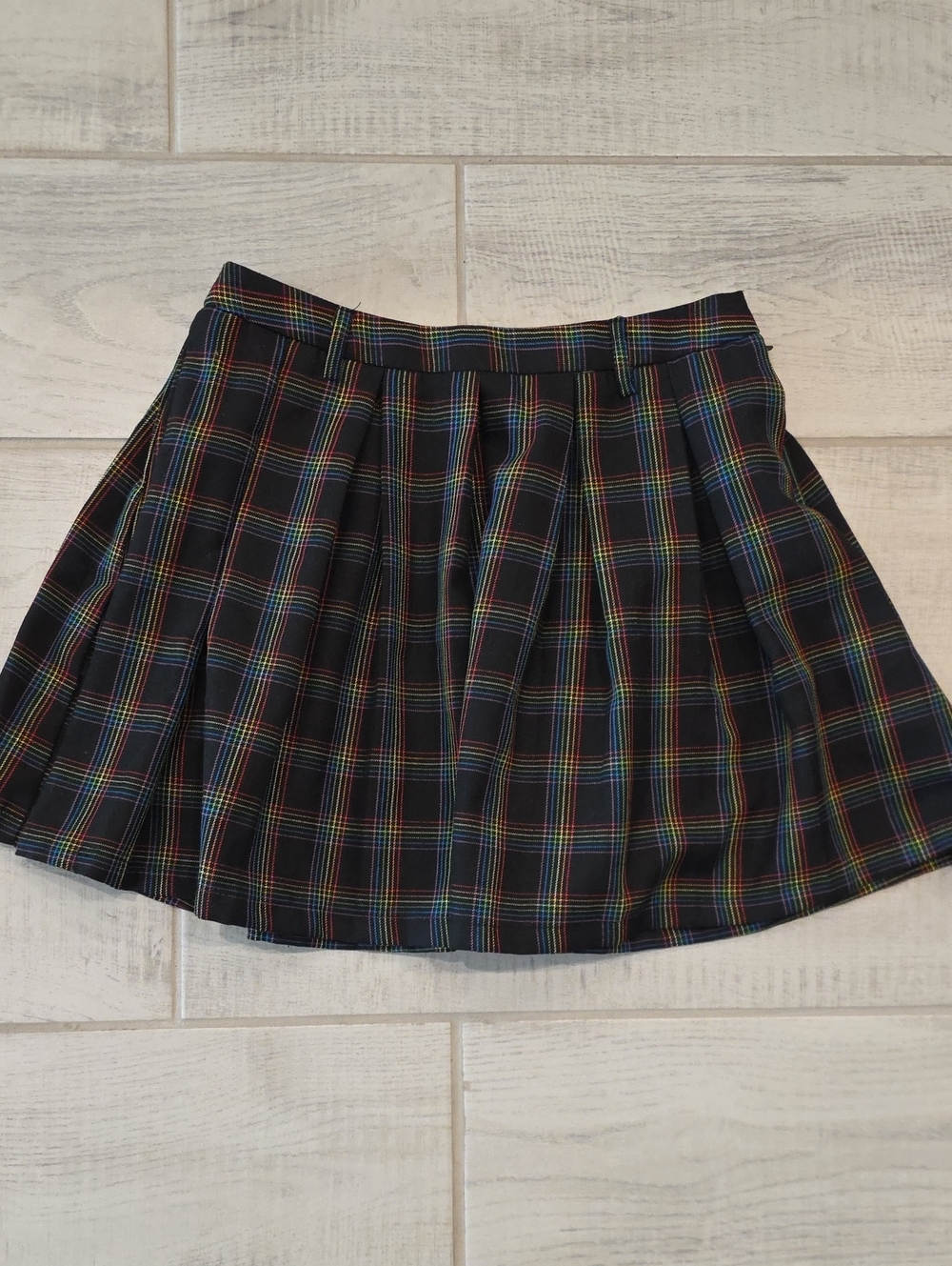 Hot Topic Rainbow Plaid Pleated Skirt Women's Size Small